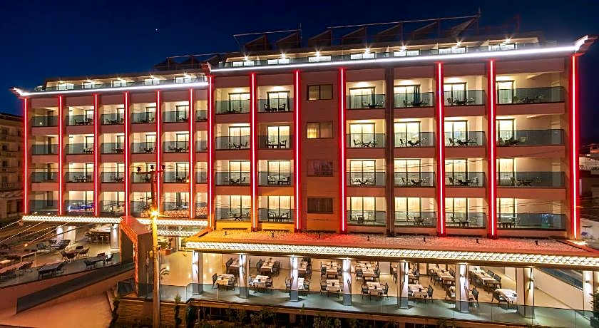 Aurasia Deluxe Hotel