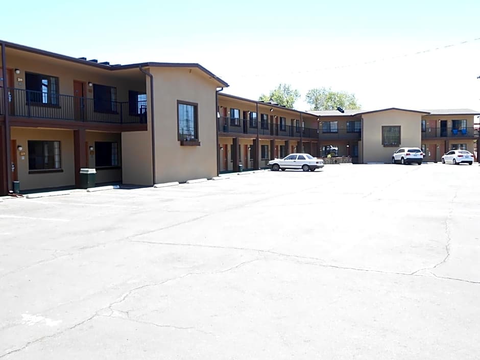 The Overland Hotel Downtown Flagstaff NAU Conference Center