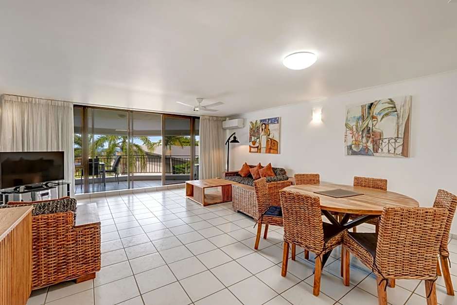 Roydon Beachfront Apartments