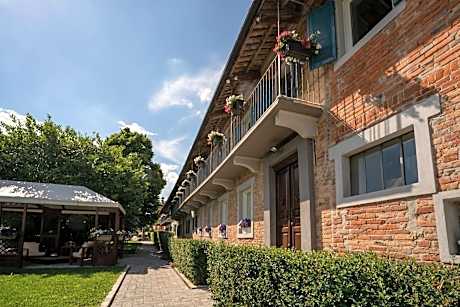 La Madernassa Resort - Casalora Dimora Storica di Charme