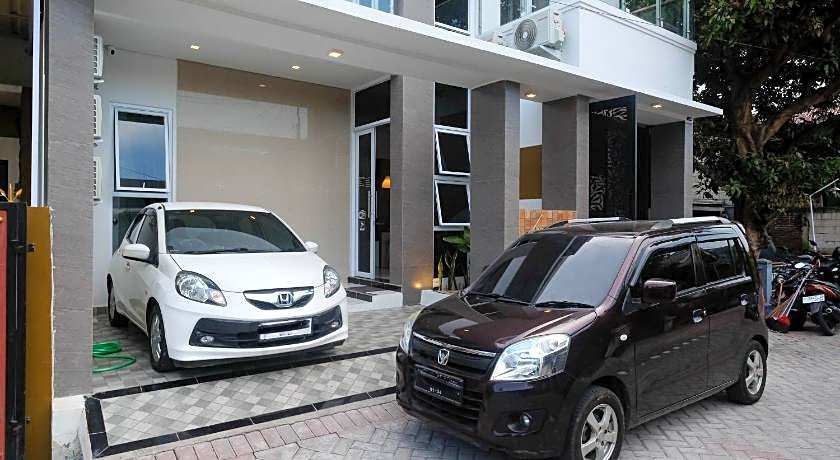 RedDoorz Syariah near Alun Alun Temanggung