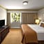 Royal Scot Hotel & Suites, Trademark Collection by Wyndham