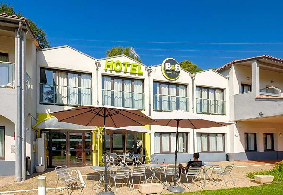 B&B Hôtel Villeneuve Loubet Village