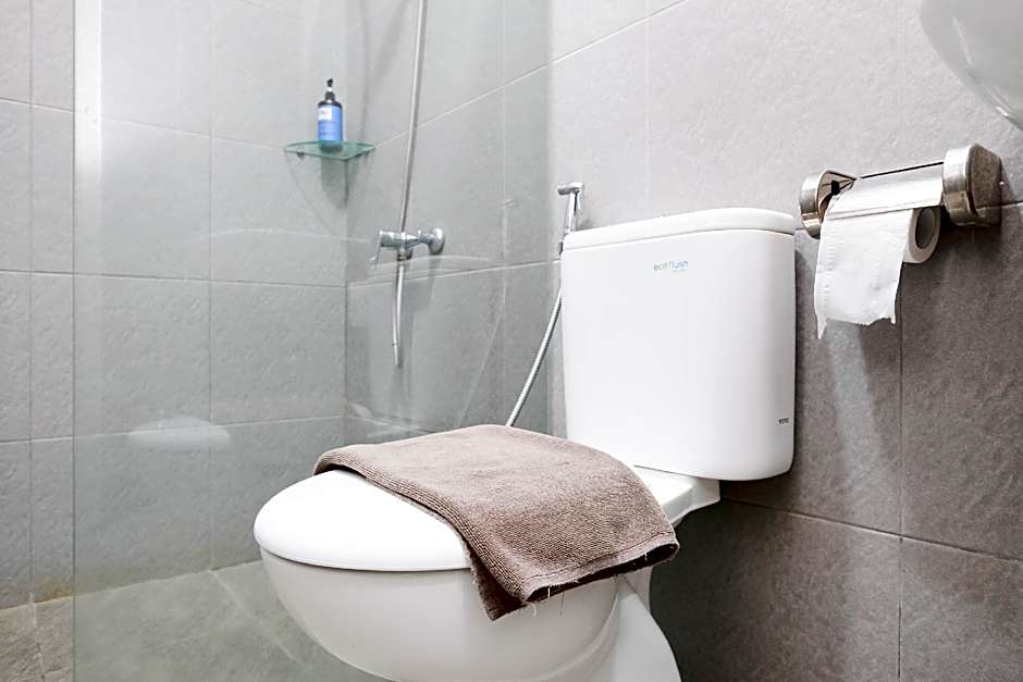 Sans Hotel Rajawali Surabaya by RedDoorz