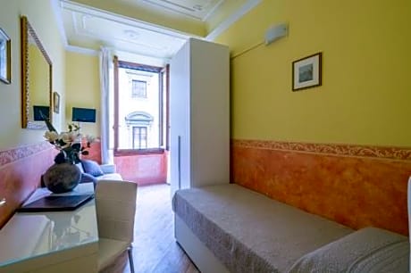 Single Room with Private External Bathroom