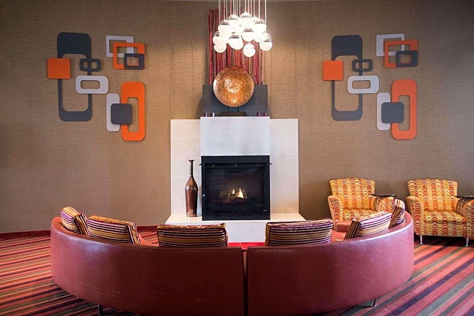 Radisson Hotel Duluth-Harborview
