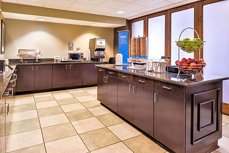 Hampton Inn By Hilton Gonzales