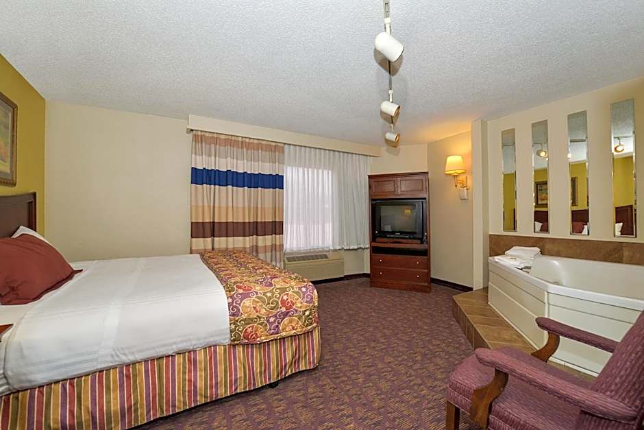 Lamplighter Inn-South