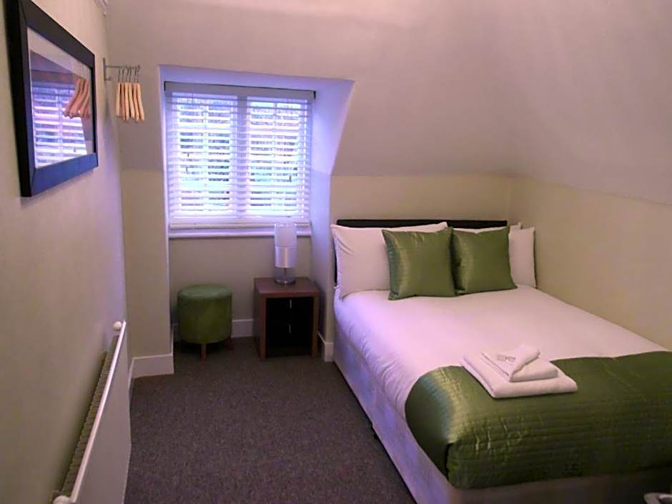 Zdjęcie 1 z 6 — Double Room with Shared Bathroom
