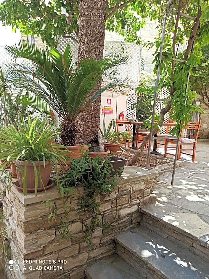 Lefkara Hotel