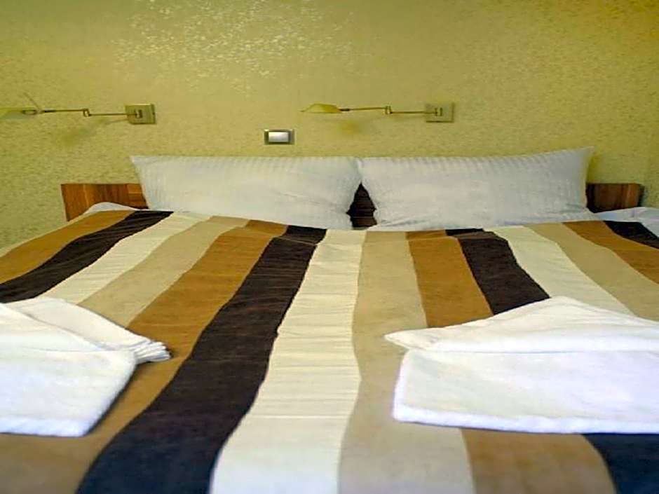 Czocha Palace&Czocha Camping - OR Czocha