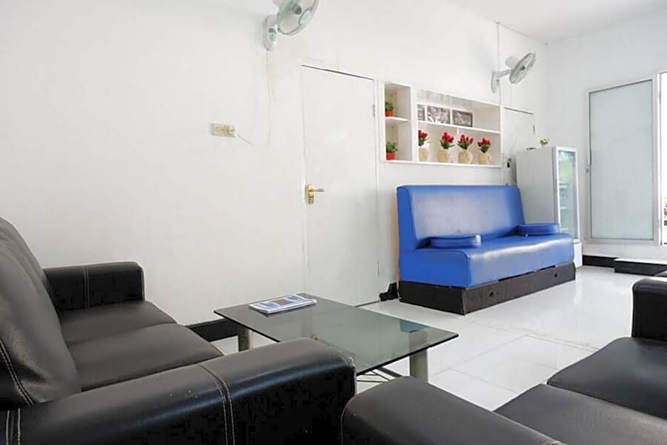RedDoorz near Mataram University