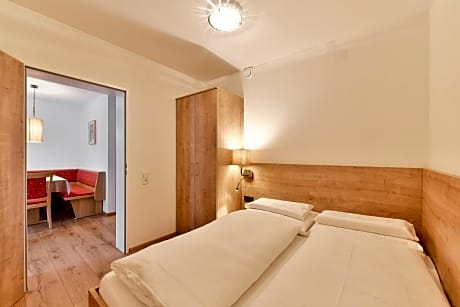 Two-Bedroom Apartment (3-7 Adults)