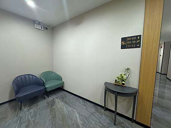 Baowan Hotel (Guangzhou Shangxiajiu Changshou Road Subway Station)