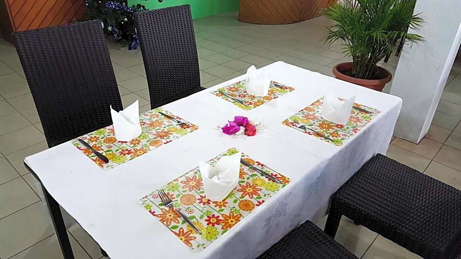 Hexagon International Hotel, Villas & Spa