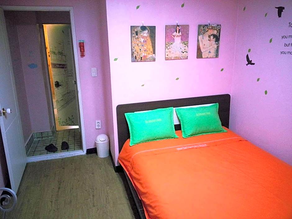 Blue Backpackers Hostel
