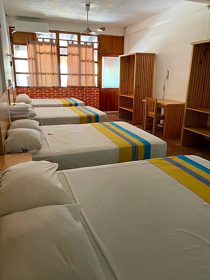 Hotel Bungalows y Cabañas Acuario