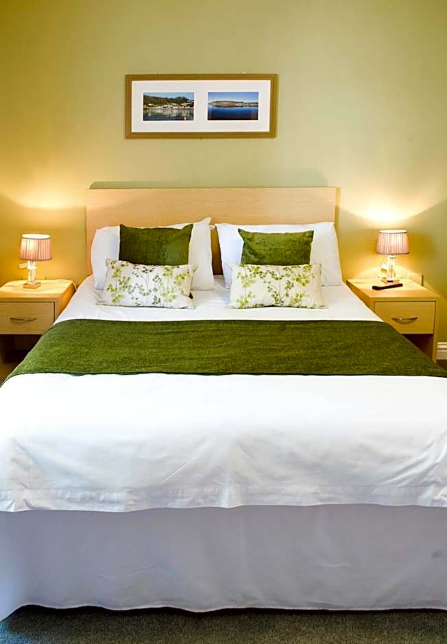 Rose and Crown Hotel