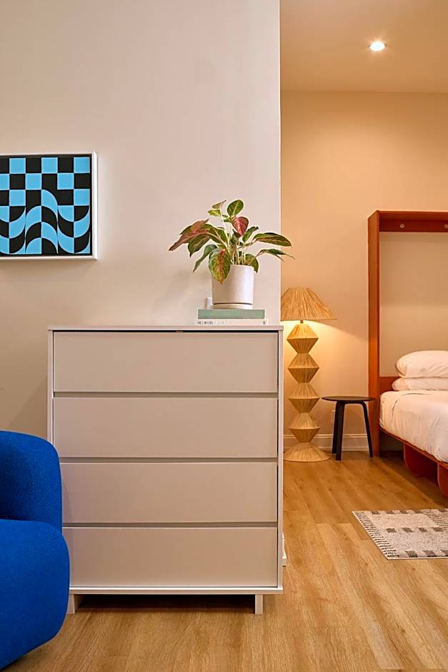 YOWIE Hotel