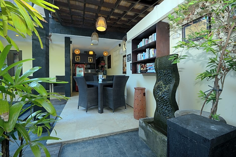 Andari Legian