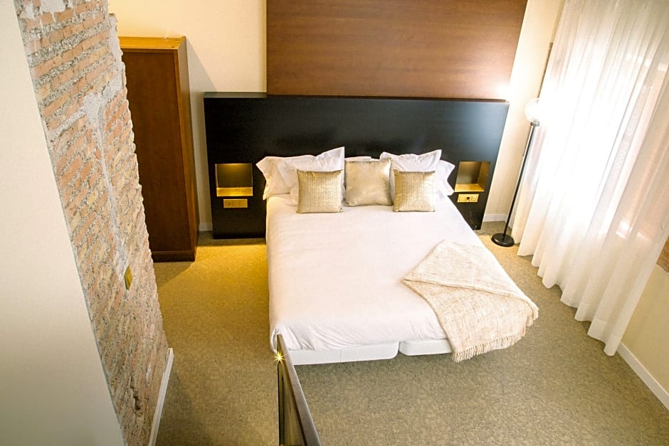 Apartamentos Naitly Málaga Teatro Romano