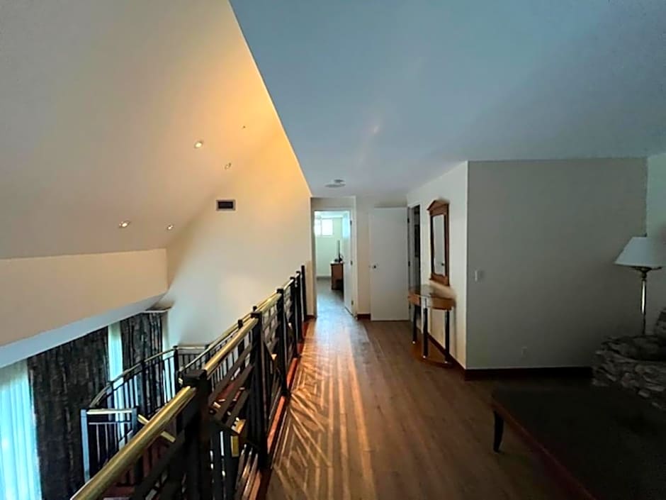 Cambridge Suites Toronto