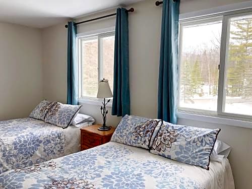 Churchill Pointe Inn