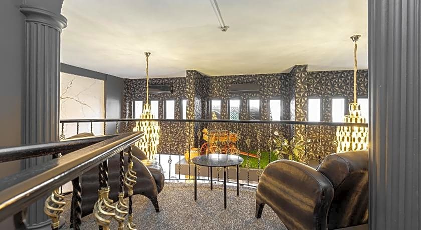 LoyalCity Hotel