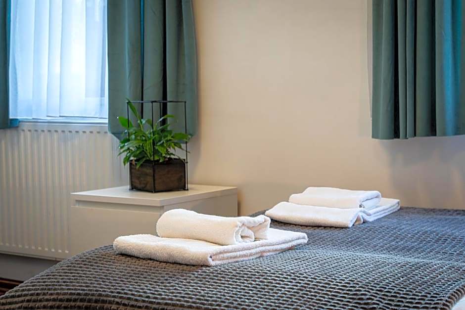 Akira Bed & Breakfast