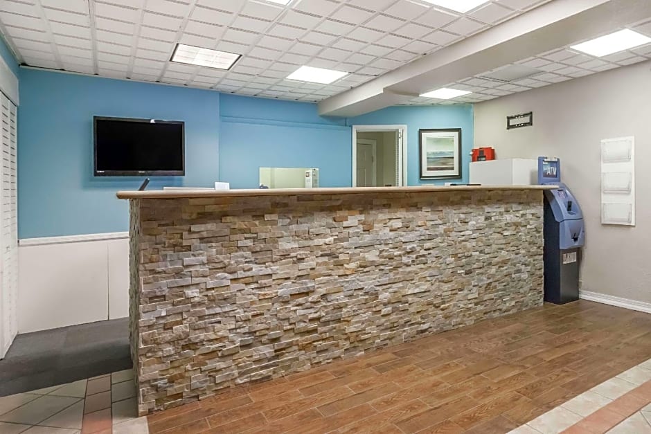 Days Inn & Suites by Wyndham Wildwood
