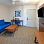 Holiday Inn Express & Suites Rancho Mirage By IHG
