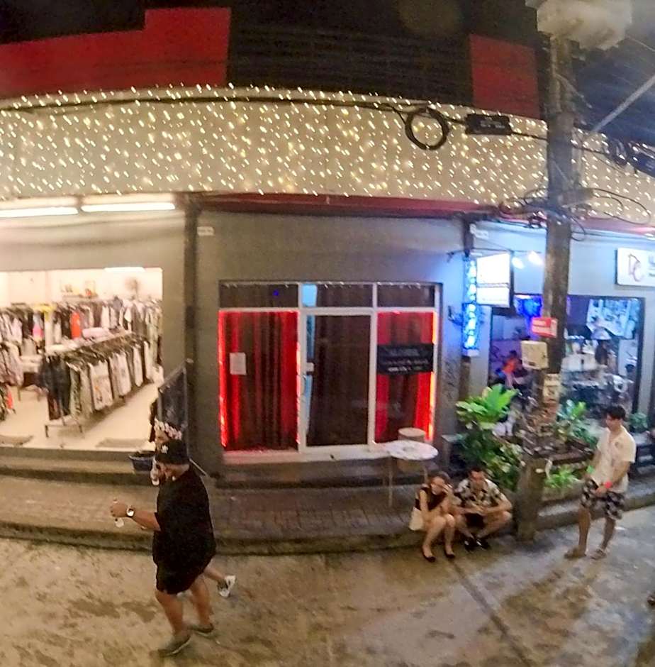 The Rendezvous Fullmoon Hostel