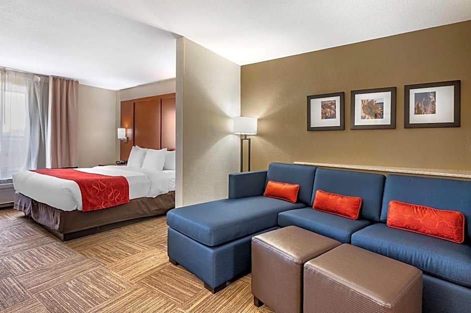 Comfort Suites Urbana Champaign, University Area