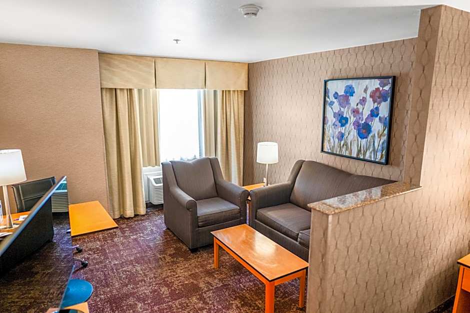Crystal Inn Hotel & Suites - West Valley City