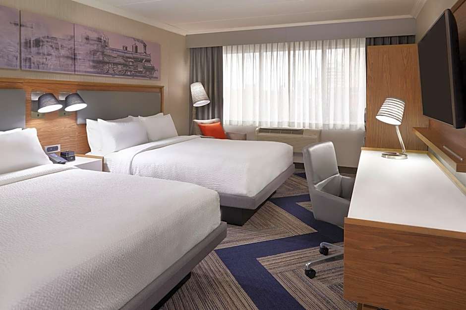 Four Points by Sheraton Windsor Downtown