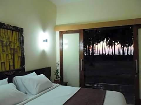 Gondang beach hotel