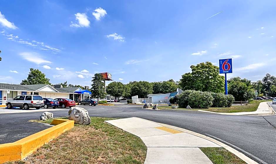 Motel 6 Hagerstown MD