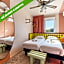 ibis Styles Pont du Gard Route d'Avignon