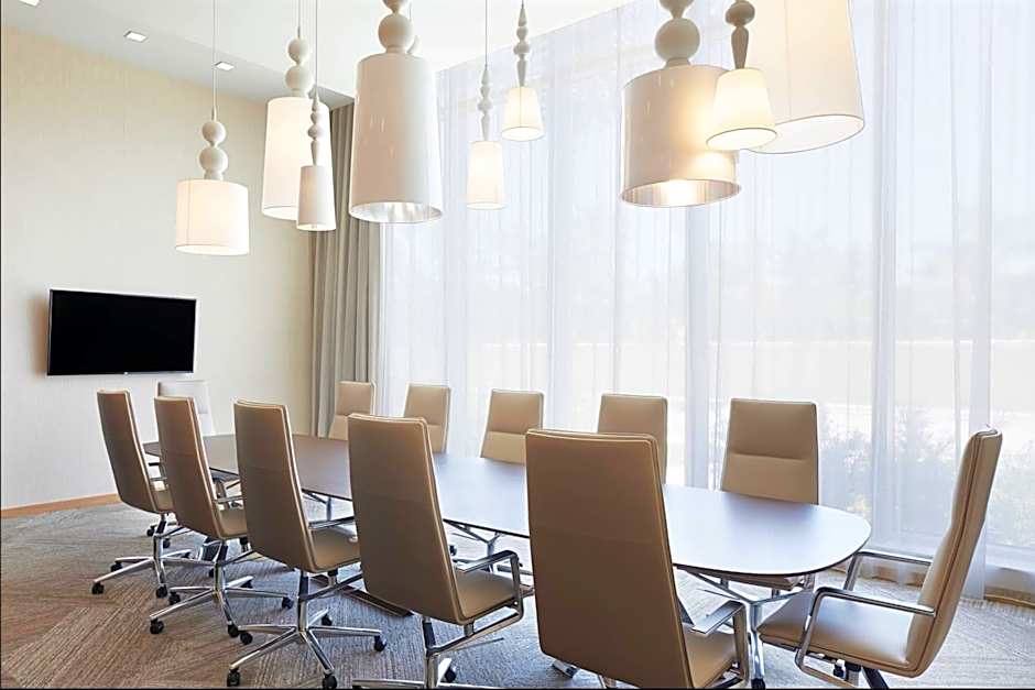 AC Hotel by Marriott Miami Aventura