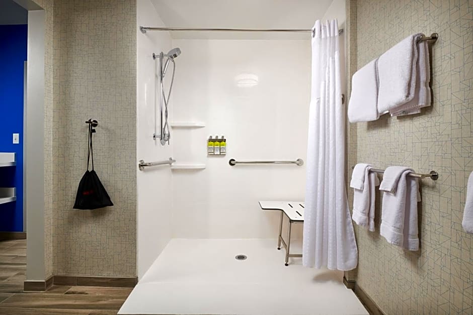 Holiday Inn Express Buffalo NE - Lockport By IHG