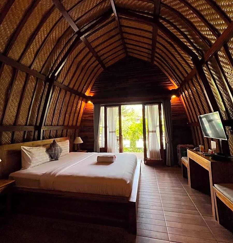 Mailaku House