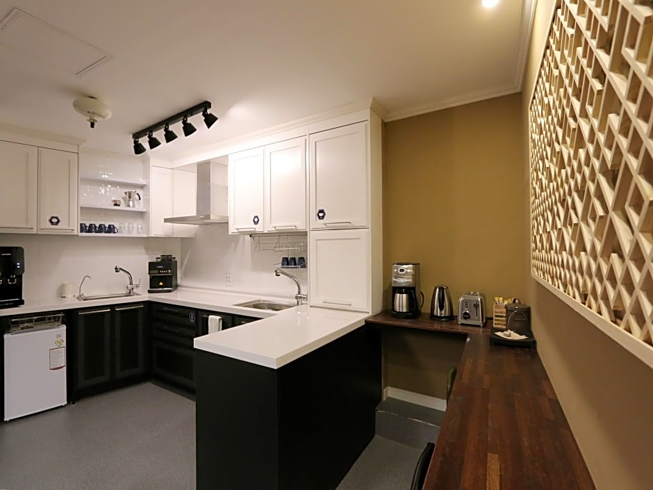 Blueboat Hostel Gyeongju