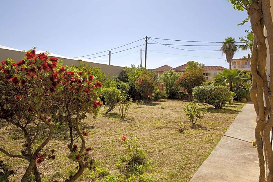 Searocco Studios & Apartments - Close to Alykes Center, by ZanteWize