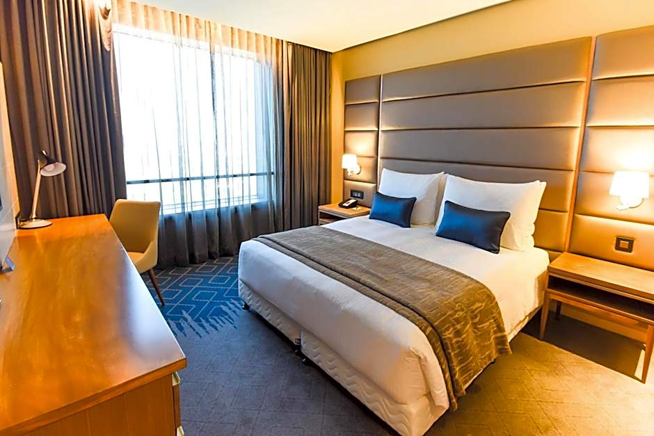 Hotel 2 Fevrier