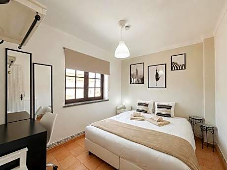 Double or Twin Room with Partial Sea View
