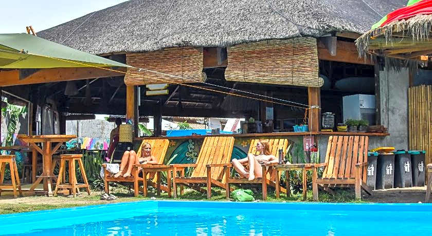 Mad Monkey Hostel Siargao
