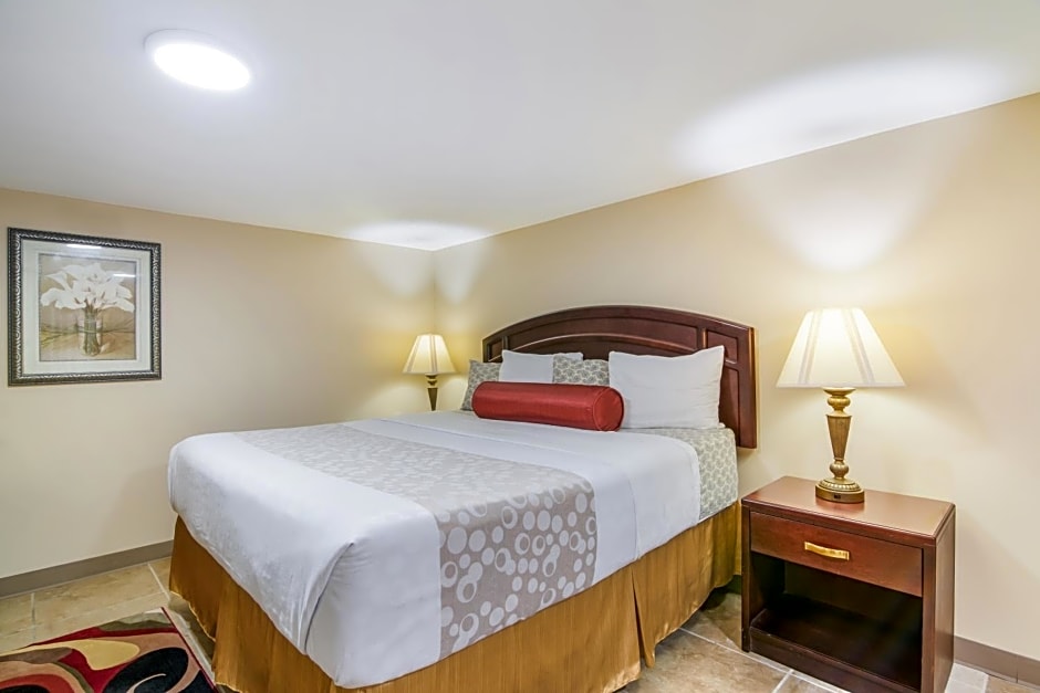 Rodeway Inn & Suites Weedsport NY