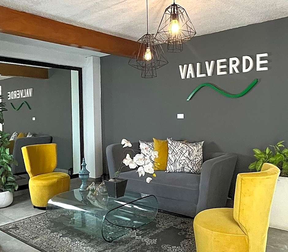 Valverde Hotel Santa Elena El Salvador