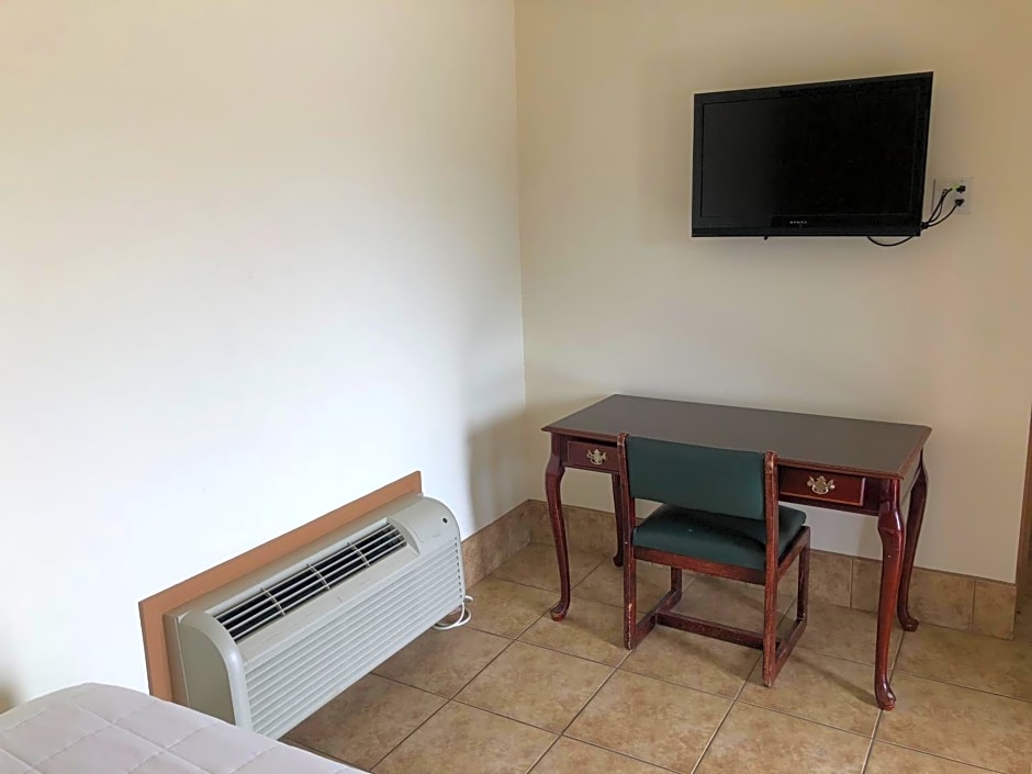 Toppers Motel