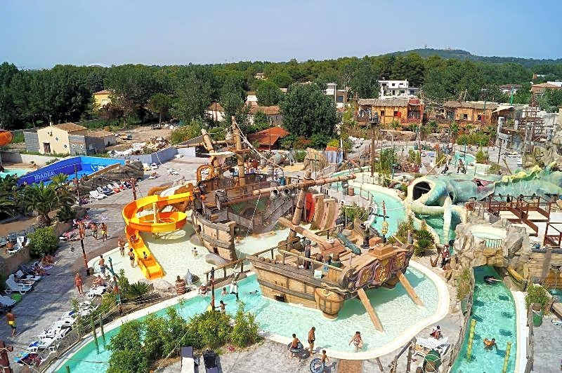 Hotel Pirates World